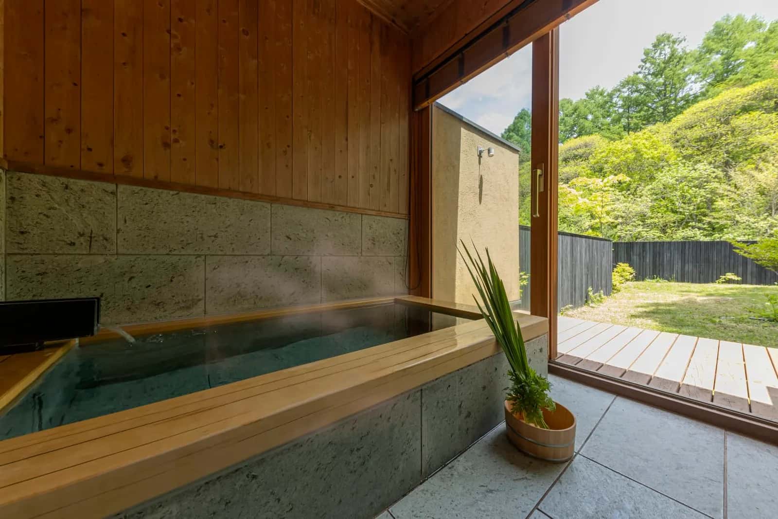 HOSHINOYA Karuizawa — private bath