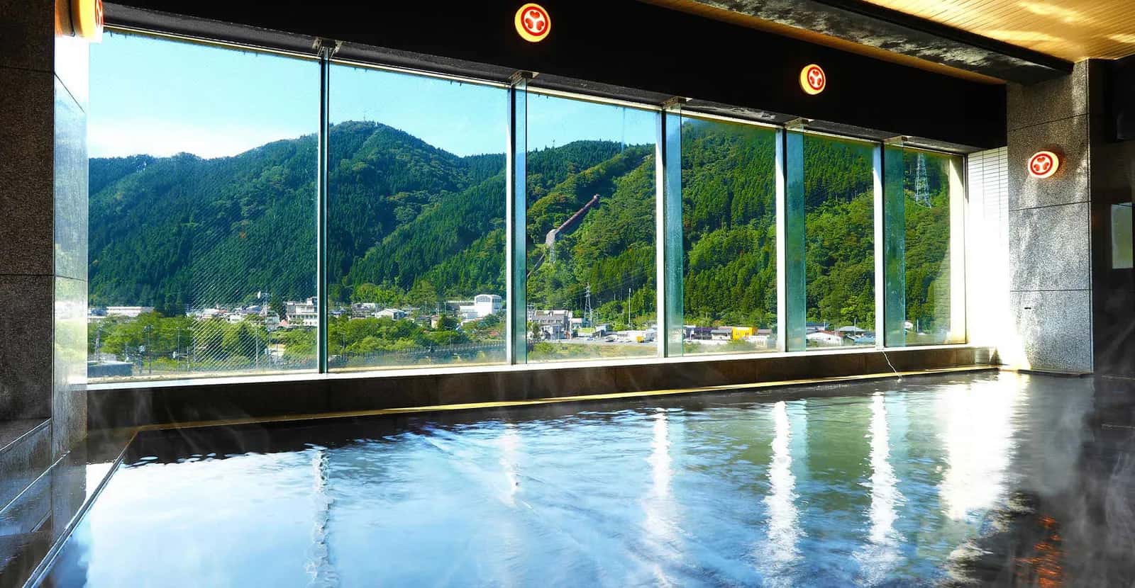 Ooedo Onsen Monogatari Kounkaku — bath